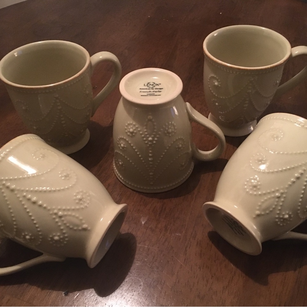 Like New Lenox Cream Beaded Coffee Mugs Set